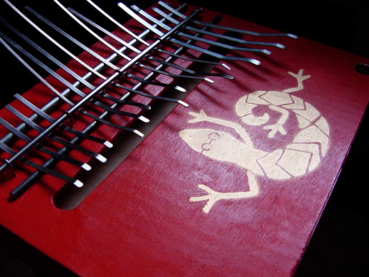 Lézard-Kalimba.JPG