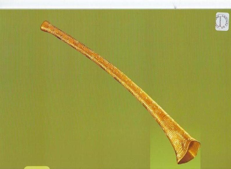 Trompe en or (Colombie) - Extrait de &quot;Huaca : trésors des peuples d'Amérique du sud&quot;, éd. Réunion des musées nationaux, 2006