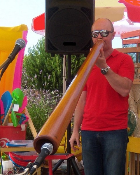 pat didgeridoo 1.JPG