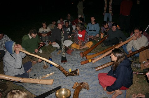 Il est environ 5h et c'est loin d'être fini...