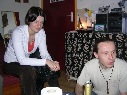 la copine de Rahan (Jane...non je sais c'est pas drôle!!) et Rahan!