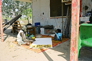Danggal en plein travail c'est la soeur a Djalu